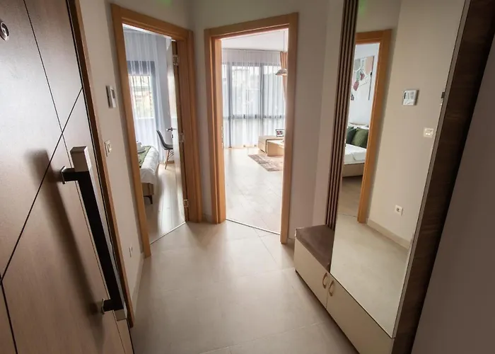 Lina - Pg, Moraca River