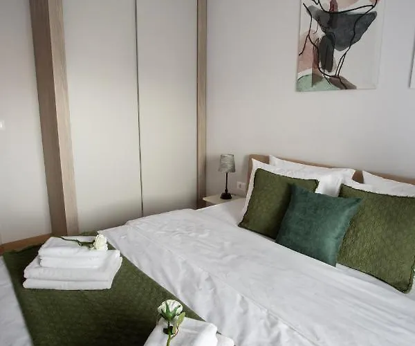 Lina - Pg, Moraca River Lejlighed Podgorica