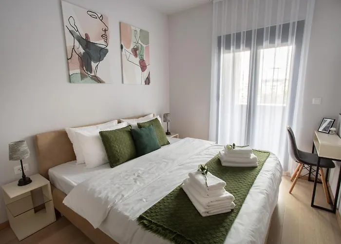 Lina - Pg, Moraca River