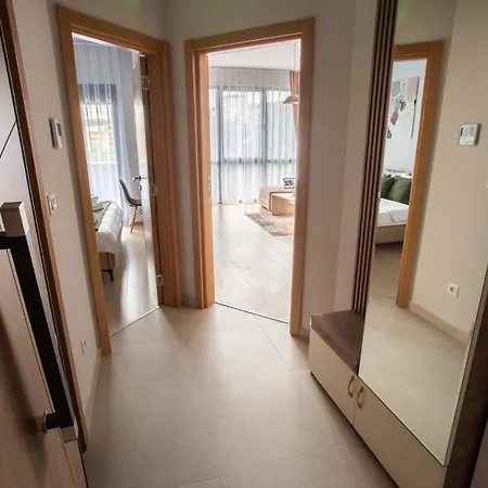 Lina - Pg, Moraca River