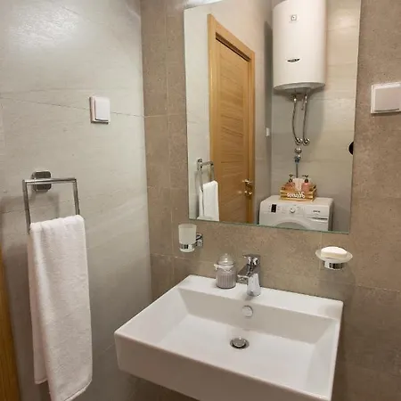 Apartment Lina - Pg, Moraca River